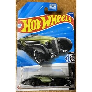 2025 Hot Wheels #24 Custom Cadillac Fleetwood GREEN